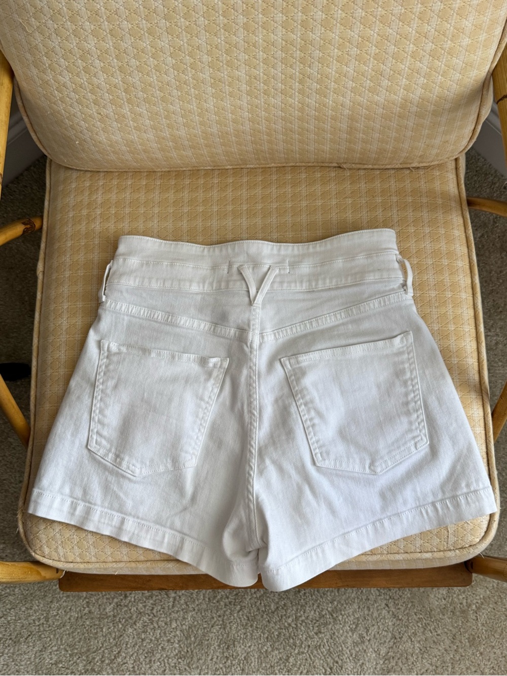 🔹 Veronica Beard Jaylen High Rise Pleated White Denim Shorts | Size 28 - Picture 7 of 10